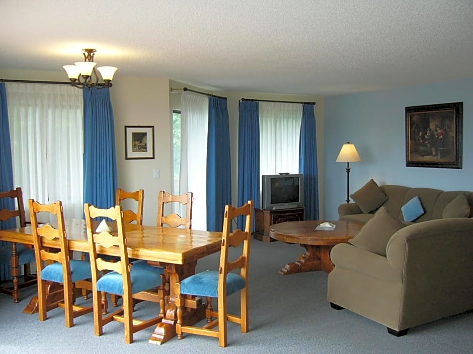 Heron's Landing Hotel