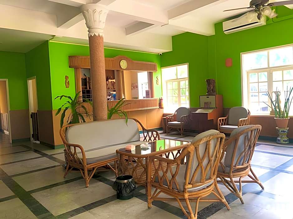 Smile Inn Hotel