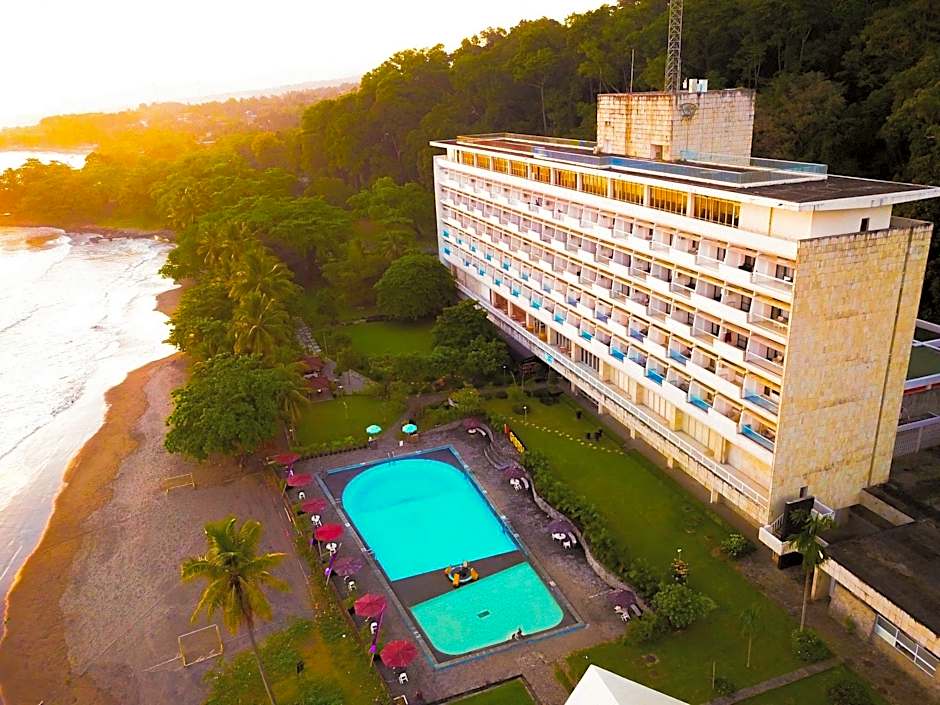 Grand Inna Samudra Beach