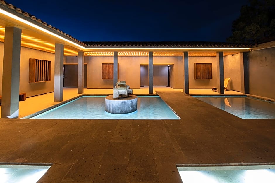 Photo 1 of 49 of Uvence Arte + Hotel