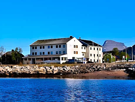 Reisafjord Hotel