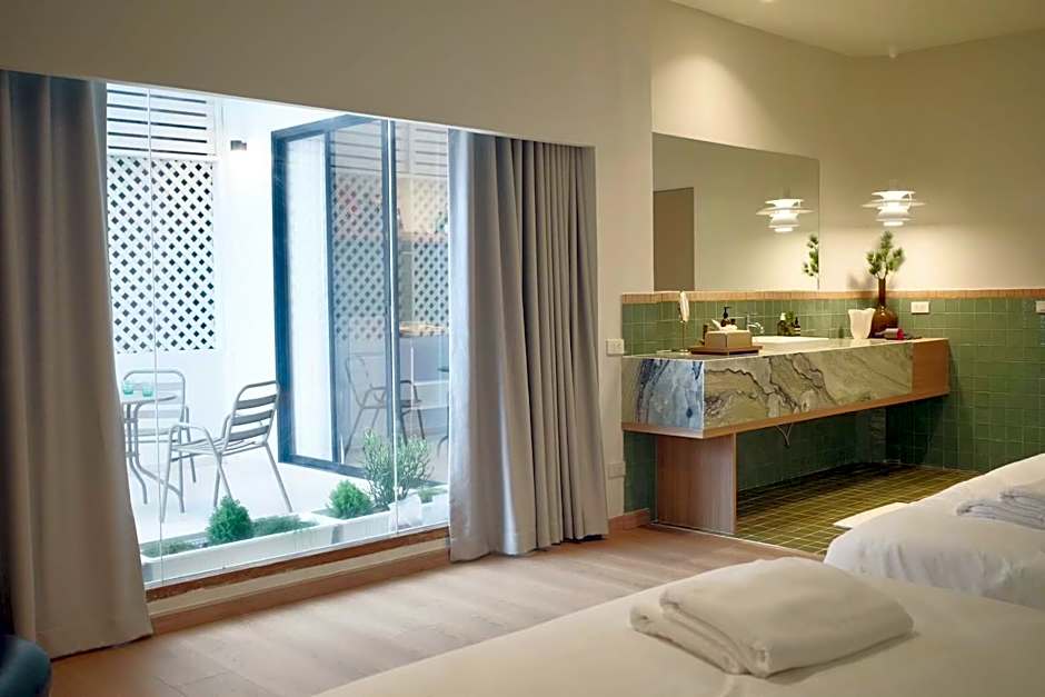 Photo 1 of 18 of Penthouse 2 Bedroom 4 Queen Beds Suite, Terrace