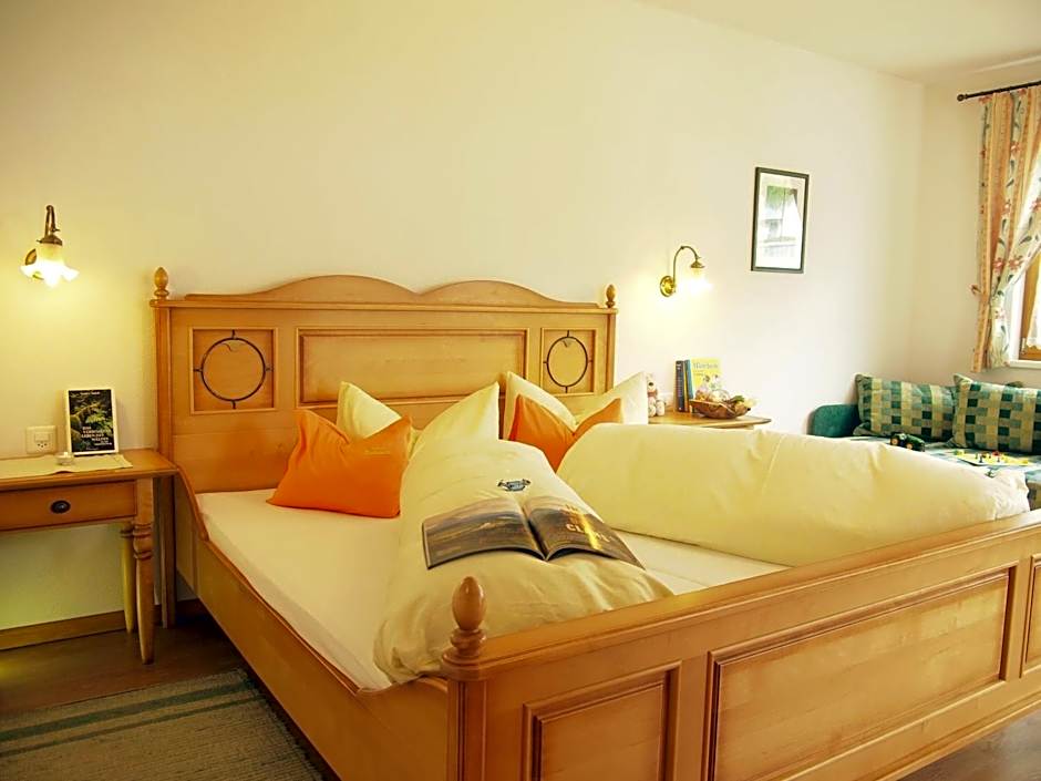 Apart-Garni Motnaida