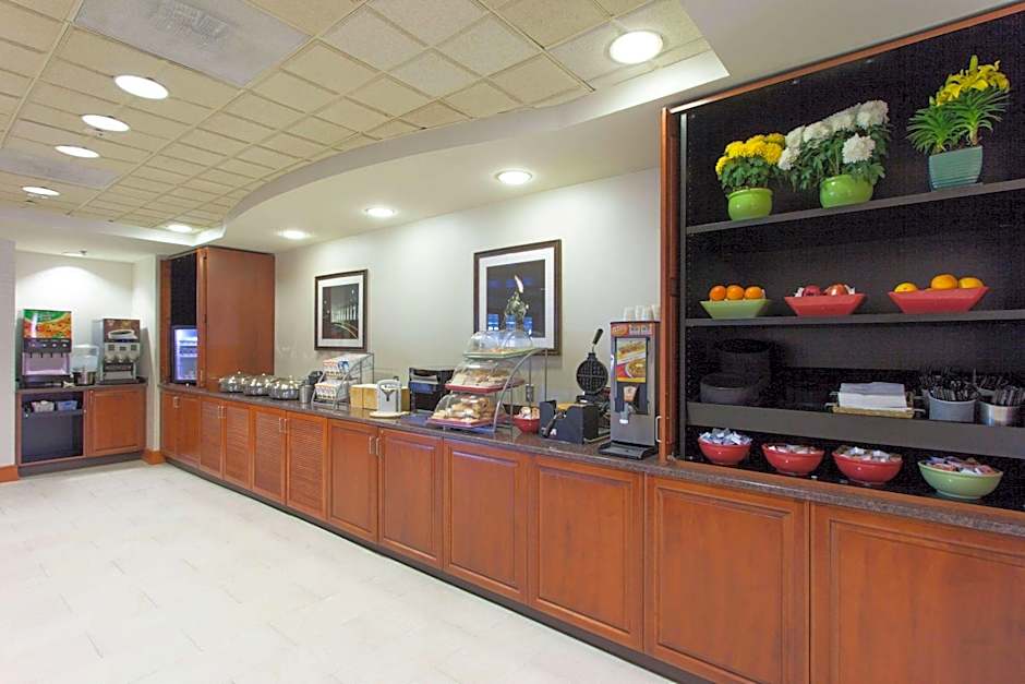 Wingate by Wyndham Chantilly / Dulles Airport