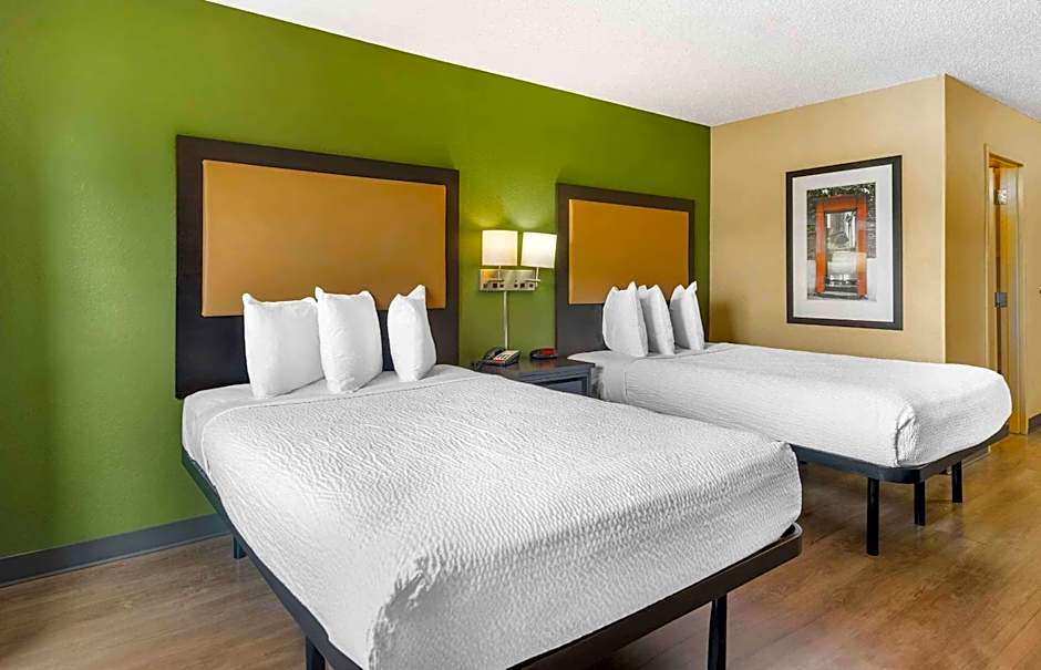 Extended Stay America Select Suites - Tampa - North - USF - Attractions