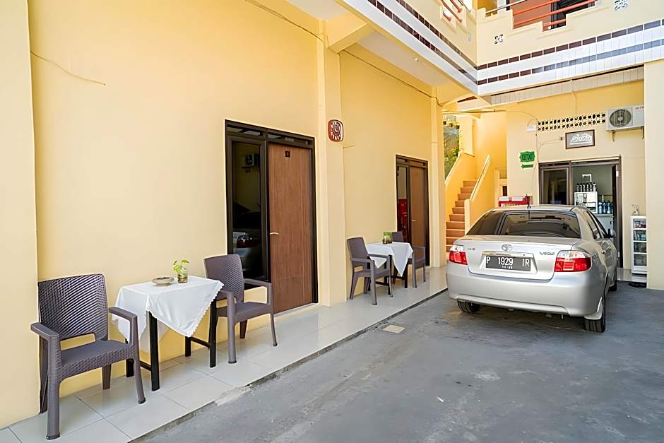 RedDoorz Syariah near Jembatan Merah Plaza