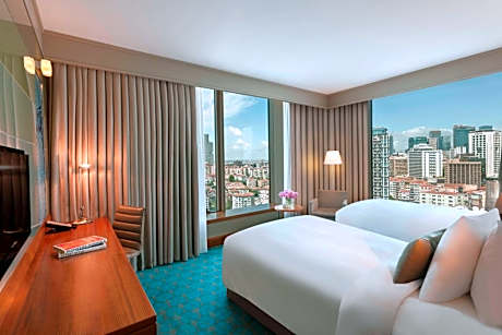 Executive Twin Room with City View and Club Lounge Access