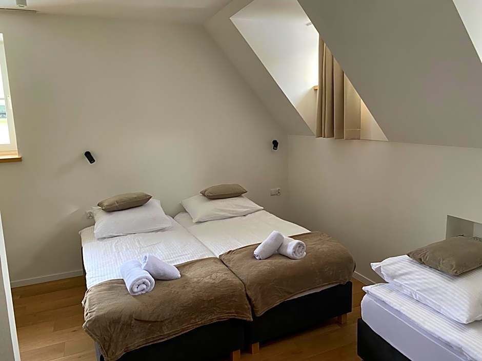 MODRZEW - noclegi w Pyzówce