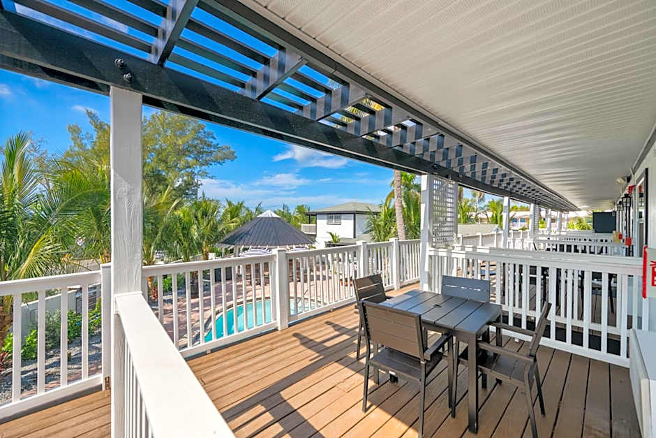 Tropic Isle At Anna Maria Island Inn
