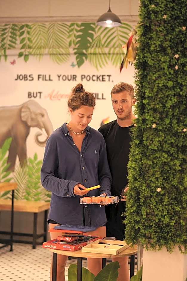 Chillax Khaosok Hostel - SHA Certified