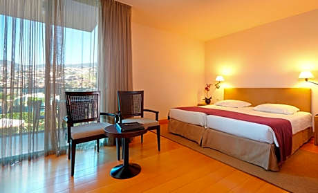 Premium Apartment with Sea View (2 Adults + 2 Children)