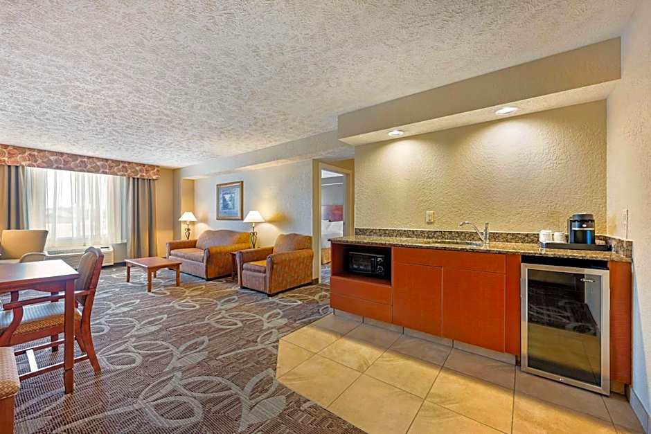 Best Western Plus Mid Nebraska Inn & Suites
