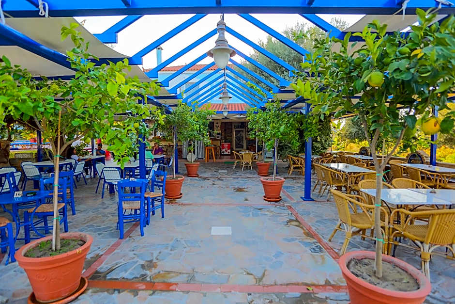 Filoxenia Apartments & Studios