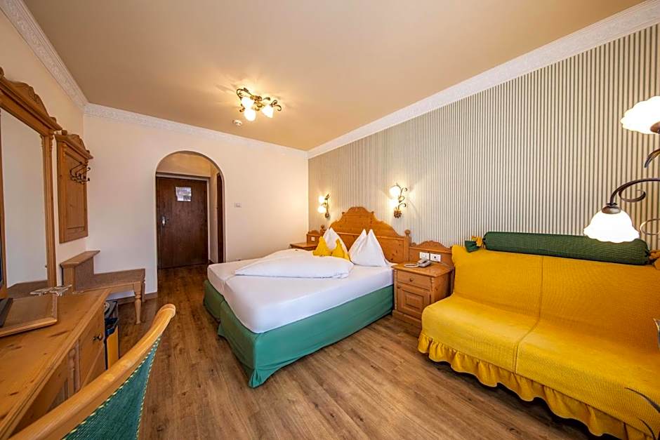 PALMENGARTEN Hotel Gstör