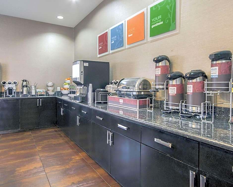 Comfort Inn & Suites El Paso I-10 Airport Area