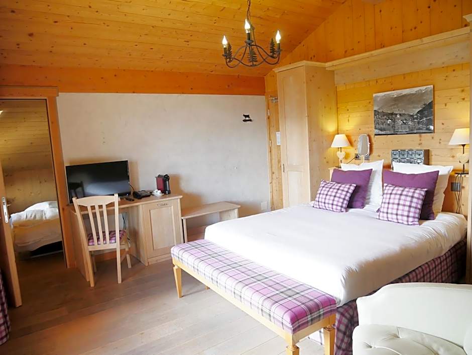 Between Boutique Hotel