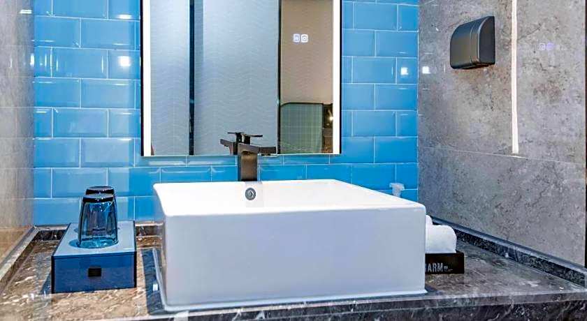 Echarm Hotel Wuhan Keting Polar Ocean World