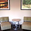 La Quinta Inn & Suites by Wyndham Sandusky