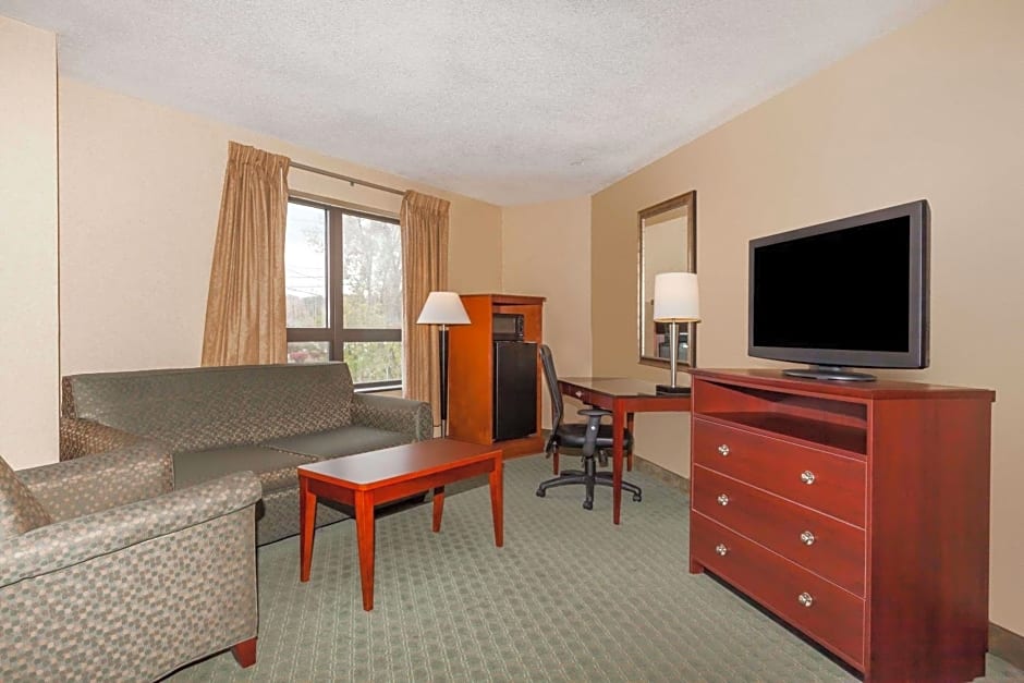 Days Inn by Wyndham Utica