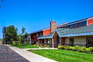 2 Queen Beds Pet-Friendly Non-Smoking