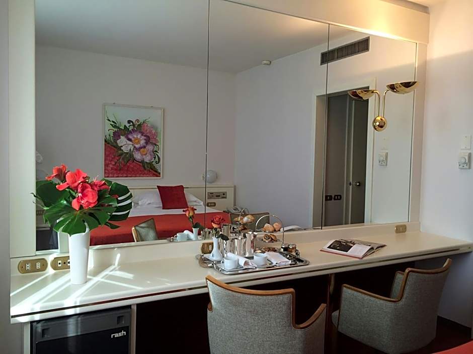 Starhotels Cristallo Palace