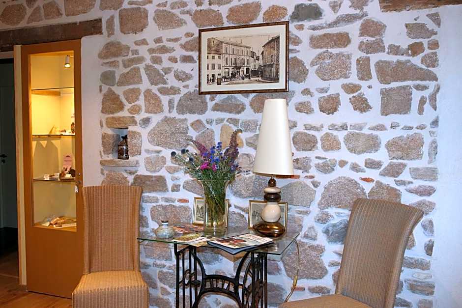 Aux Pierres Magiques