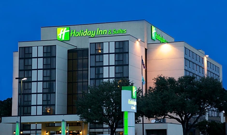 Holiday Inn Hotel and Suites Beaumont-Plaza I-10 & Walden