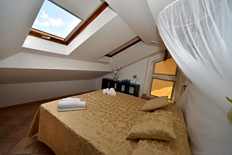 Big Connective Room with Two Balconies