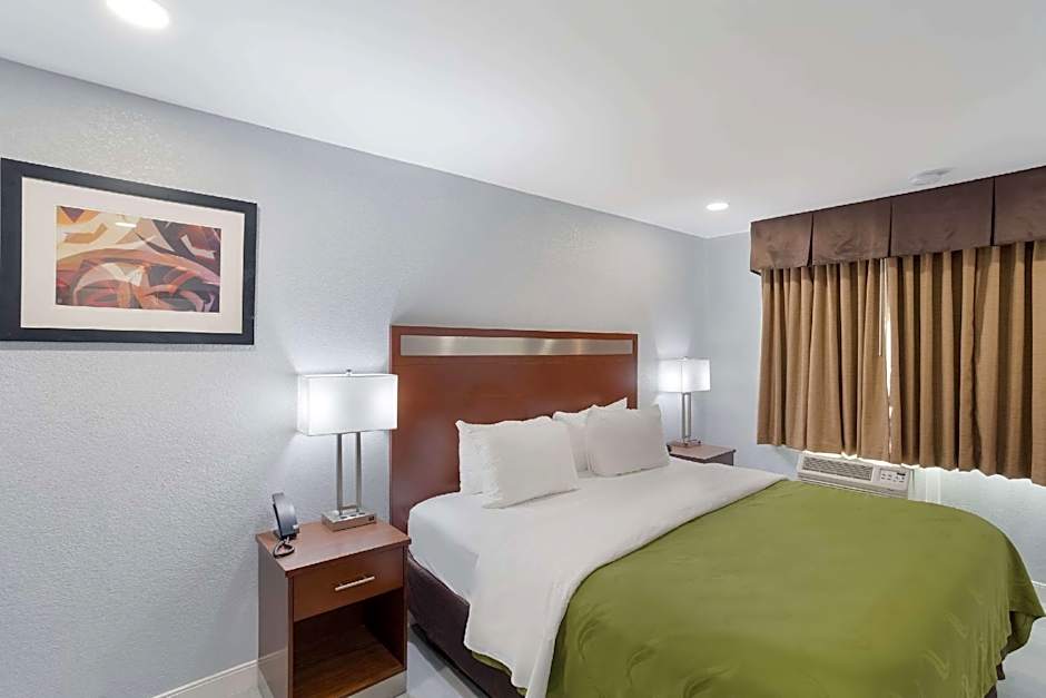 Quality Inn Redding near I-5