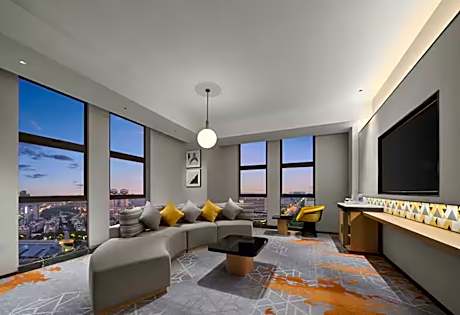 King Deluxe Suite
