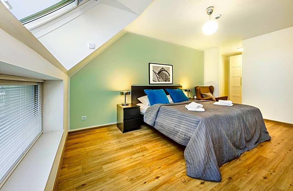 Jimmy's Apartments Lory