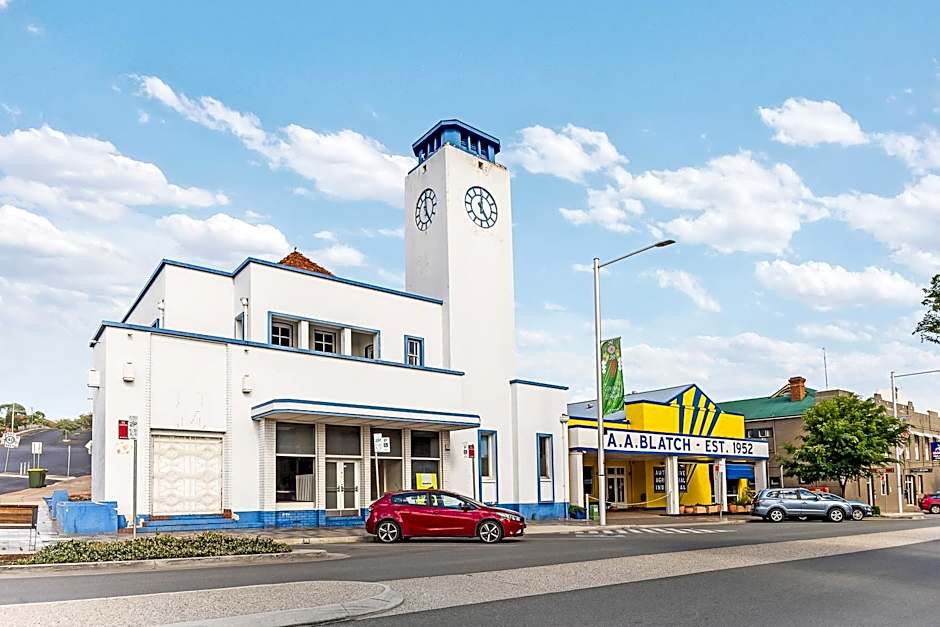Parkview Motor Inn