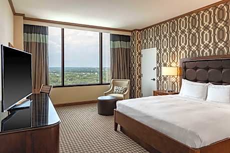 1 King Bed Retreat Room