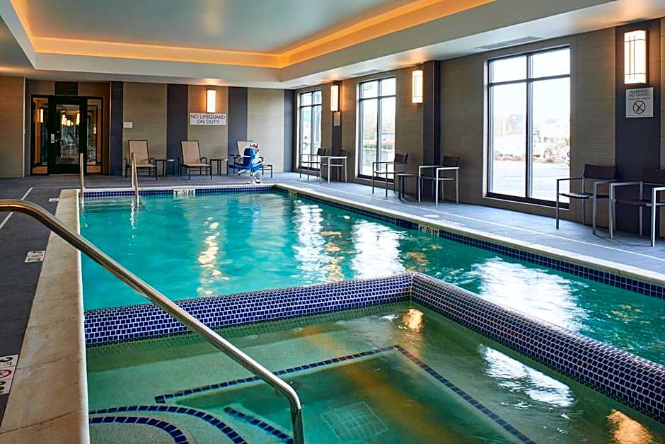 Courtyard by Marriott Jackson