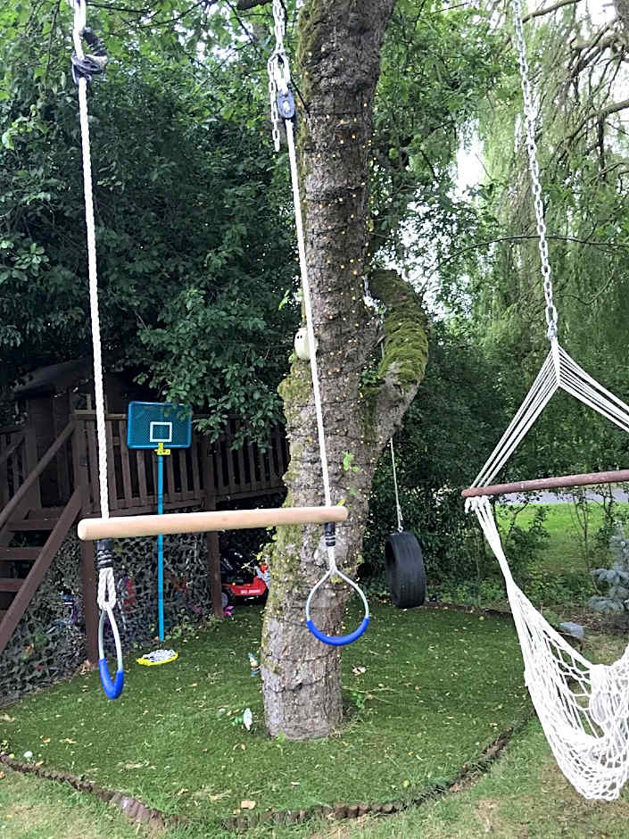 Old Thatch Bambers Green