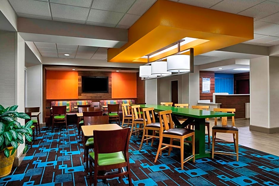 Fairfield Inn Myrtle Beach Broadway at the Beach