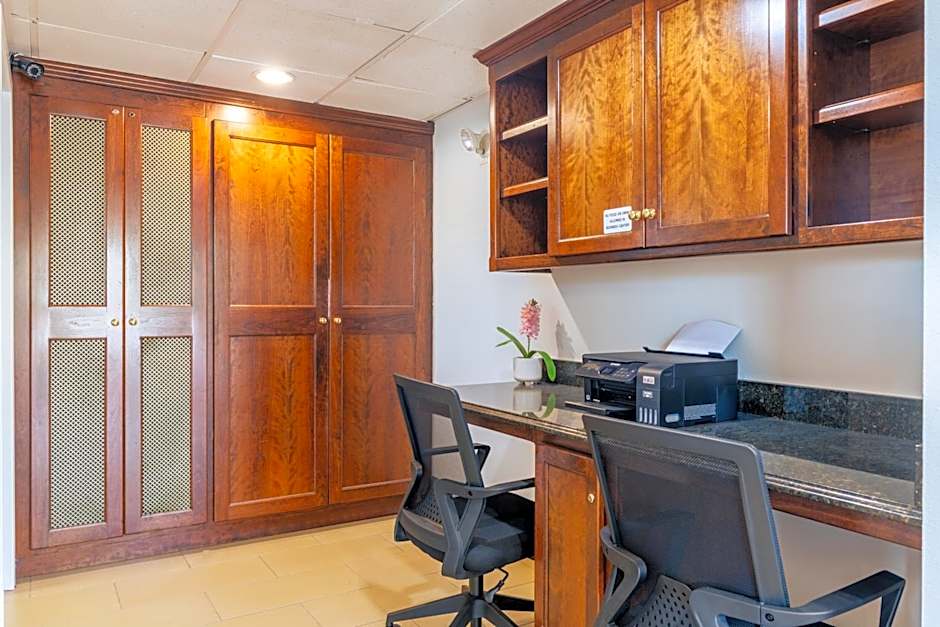 Best Western The Inn at Sharon/Foxboro