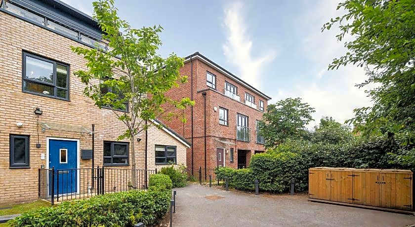 Riverside Villas