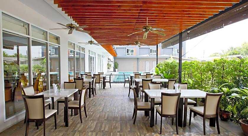 Sinsuvarn Airport Suite Hotel