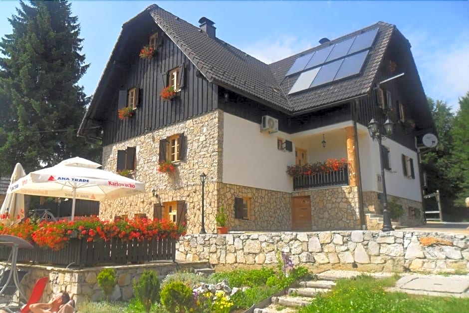 Plitvice Etno House