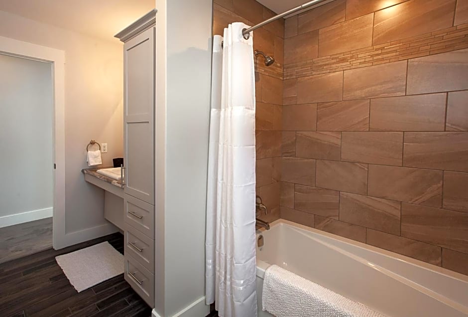 Indian Falls Chalets