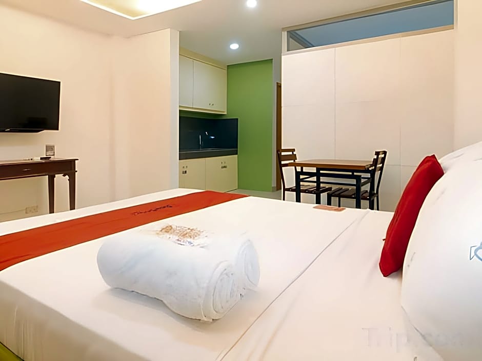 RedDoorz @ EBM One Building