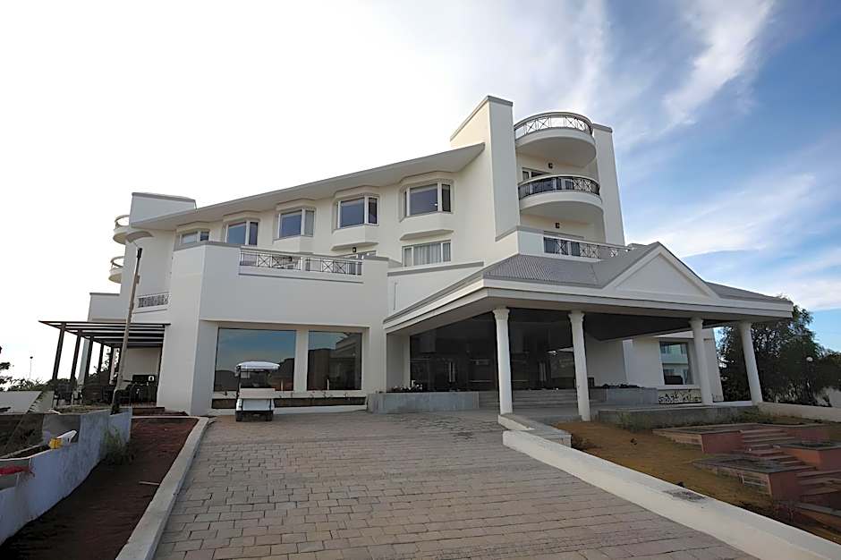 Sterling Ooty Fern Hill