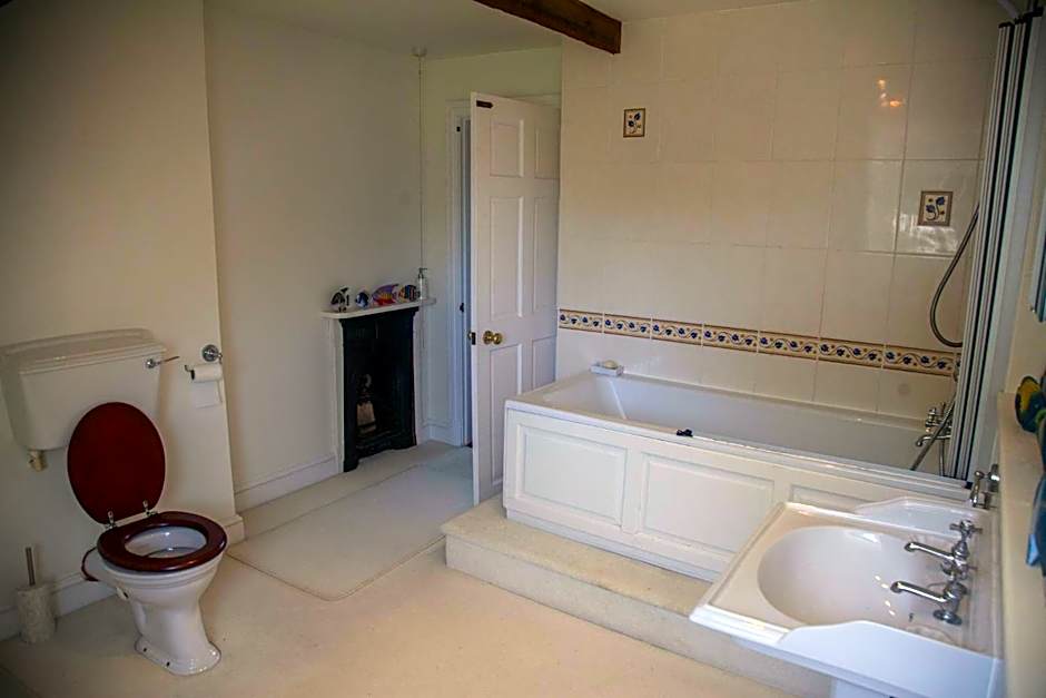 Photo 1 of 9 of Large Double Room with Shared Bathroom