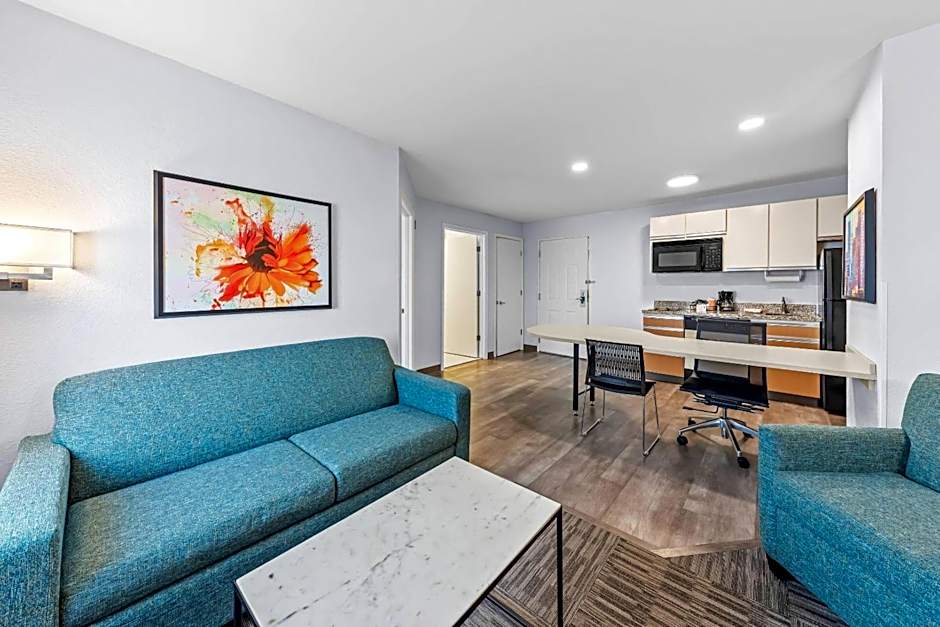 MainStay Suites Cincinnati Blue Ash