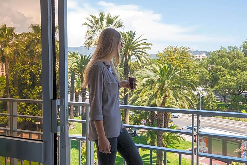 Mercure Nice Promenade Des Anglais