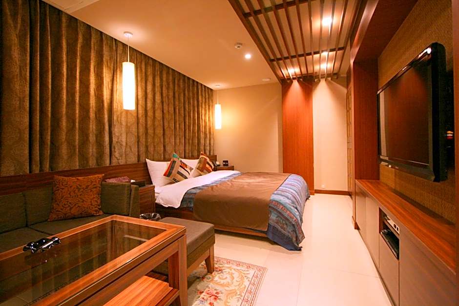 Hotel Aura Daito (Adult Only)