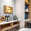 La Quinta Inn & Suites by Wyndham San Jose Silicon Valley