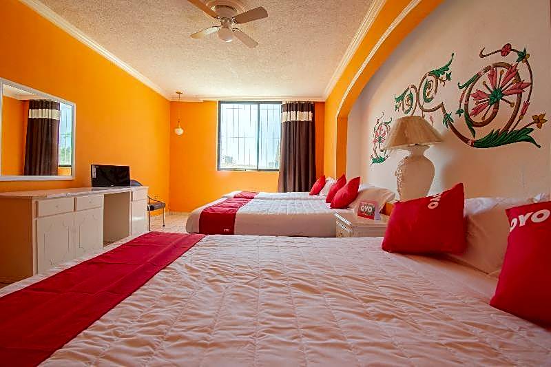 OYO Hotel Casino Del Valle