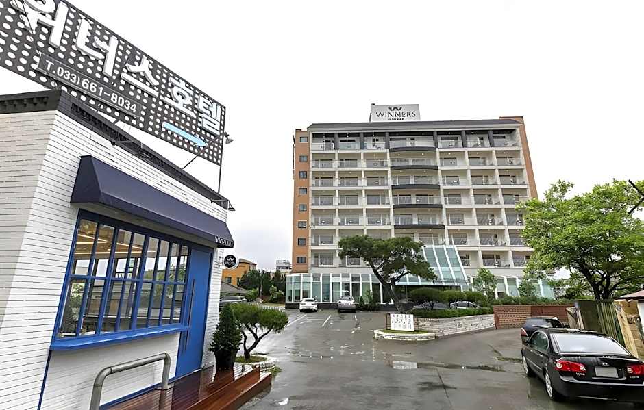 Winners Hotel